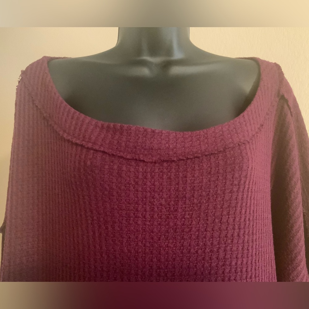 We The Free…Fits like L/ XLBurgundy tag size: M but is very oversized.P2P: 29 - Picture 4 of 11